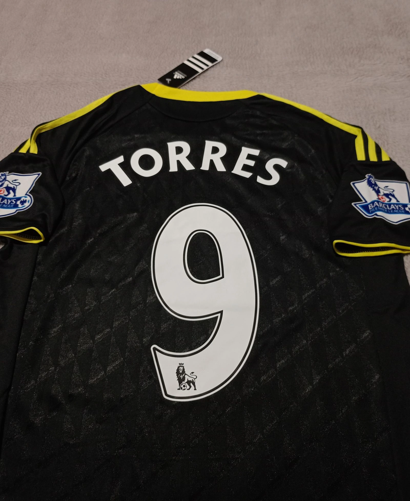 T-shirt de football rétro Liverpool 2010 / 2011 Torres (#9) troisième maillot – photo 3